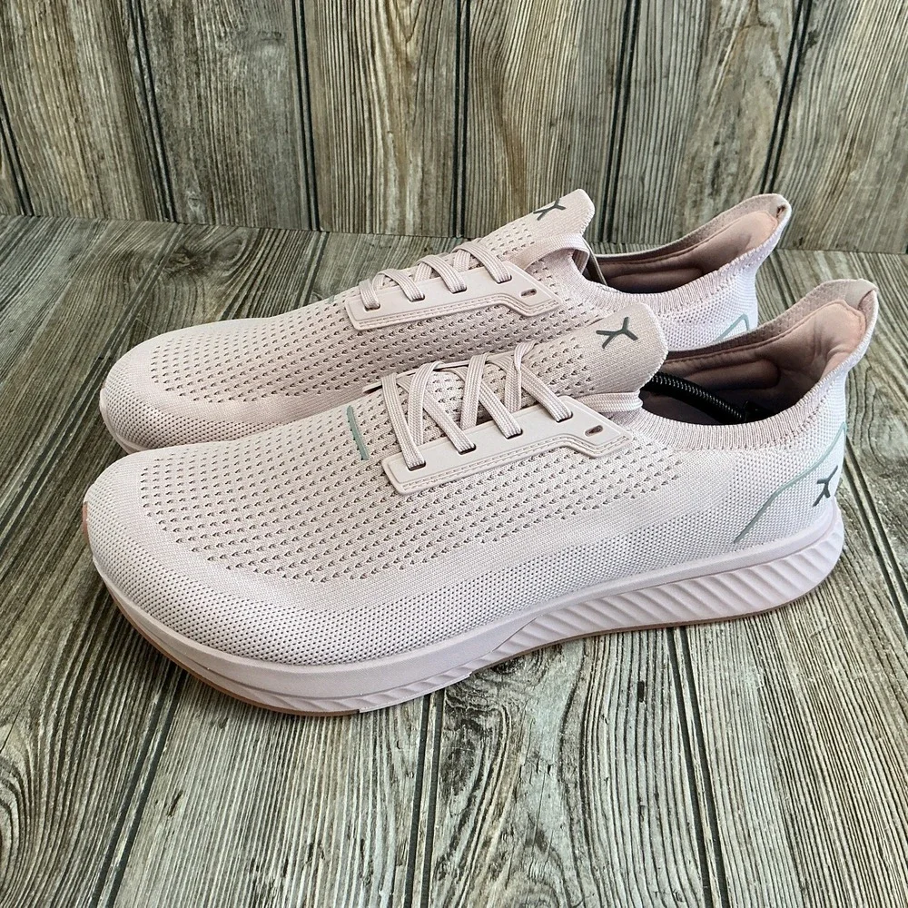 Flux Footwear Adapt Runner Mens Size 12.5 Dove Gray Pink Knit Gum Sole Shoes NEW
